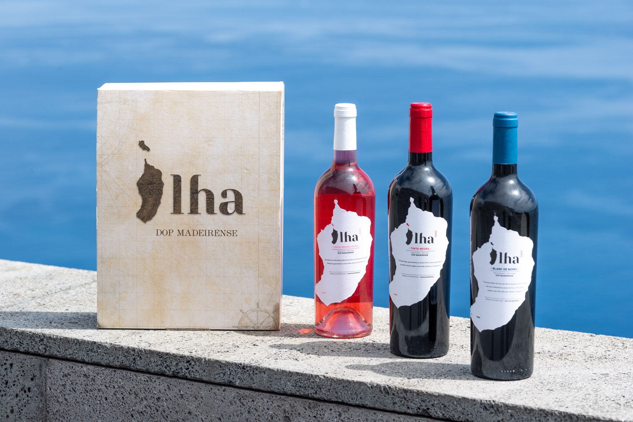 Ilha Tinta Negra | O Rotwein Madeira Madeira und Rot aus 2017 Azoren | Vinho